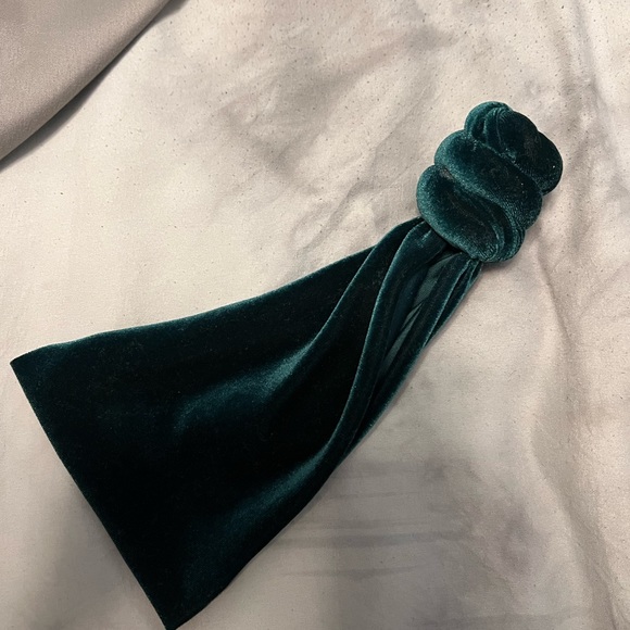 KNOT HEADBANDS/HEADWRAPS ••BUNDLE OF 5•• - Picture 6 of 10